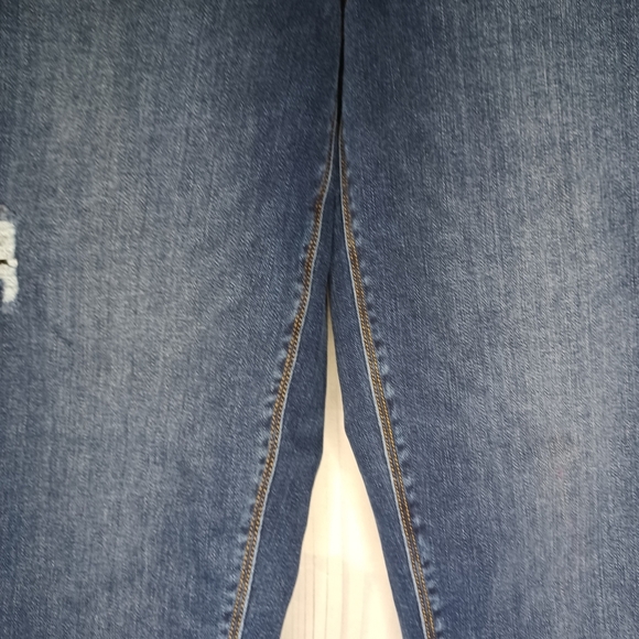 SPANX Distressed Ankle Skinny Jeans, Medium Wash Distressed Large Style 20203R - Picture 4 of 13